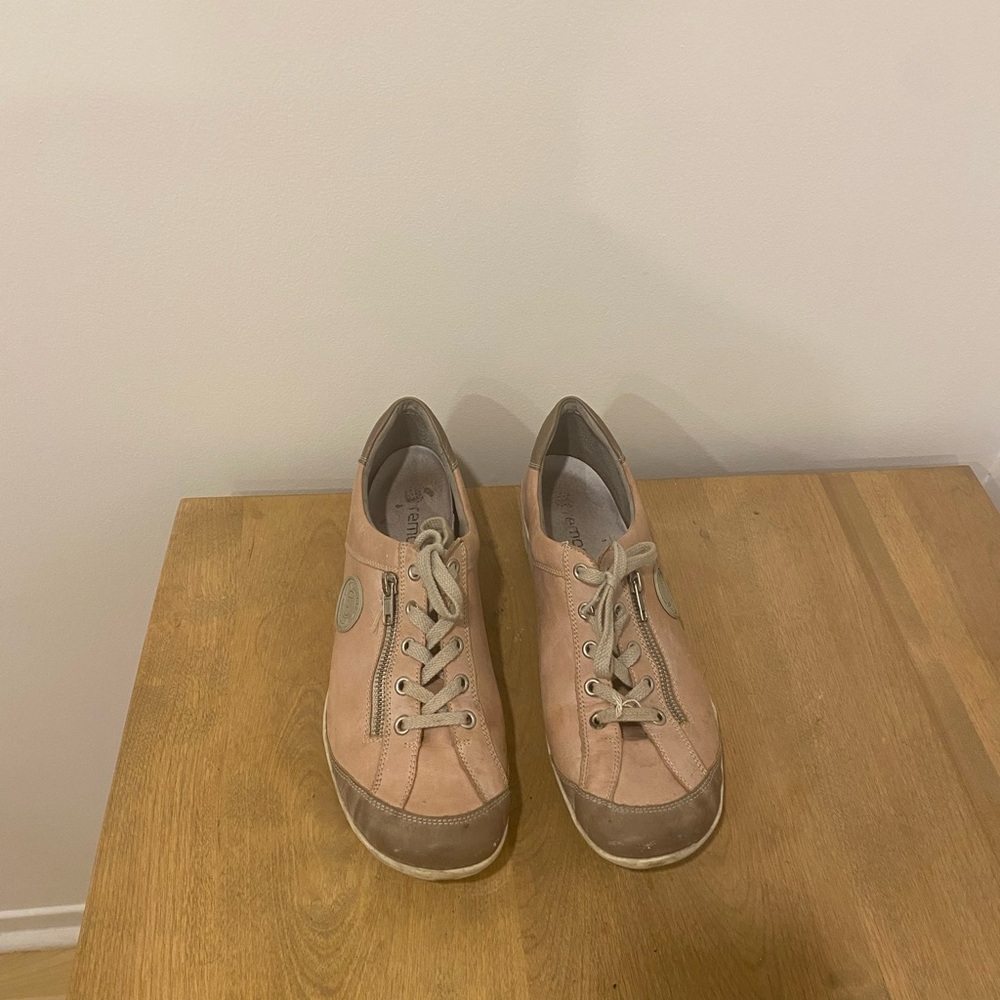 Remonte women's leather shoes – size 11 – comfort / walking